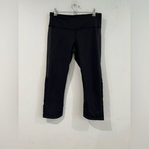 Lululemon Cropped Leggings yoga sport athletic Criss
Cross Mesh Women's M